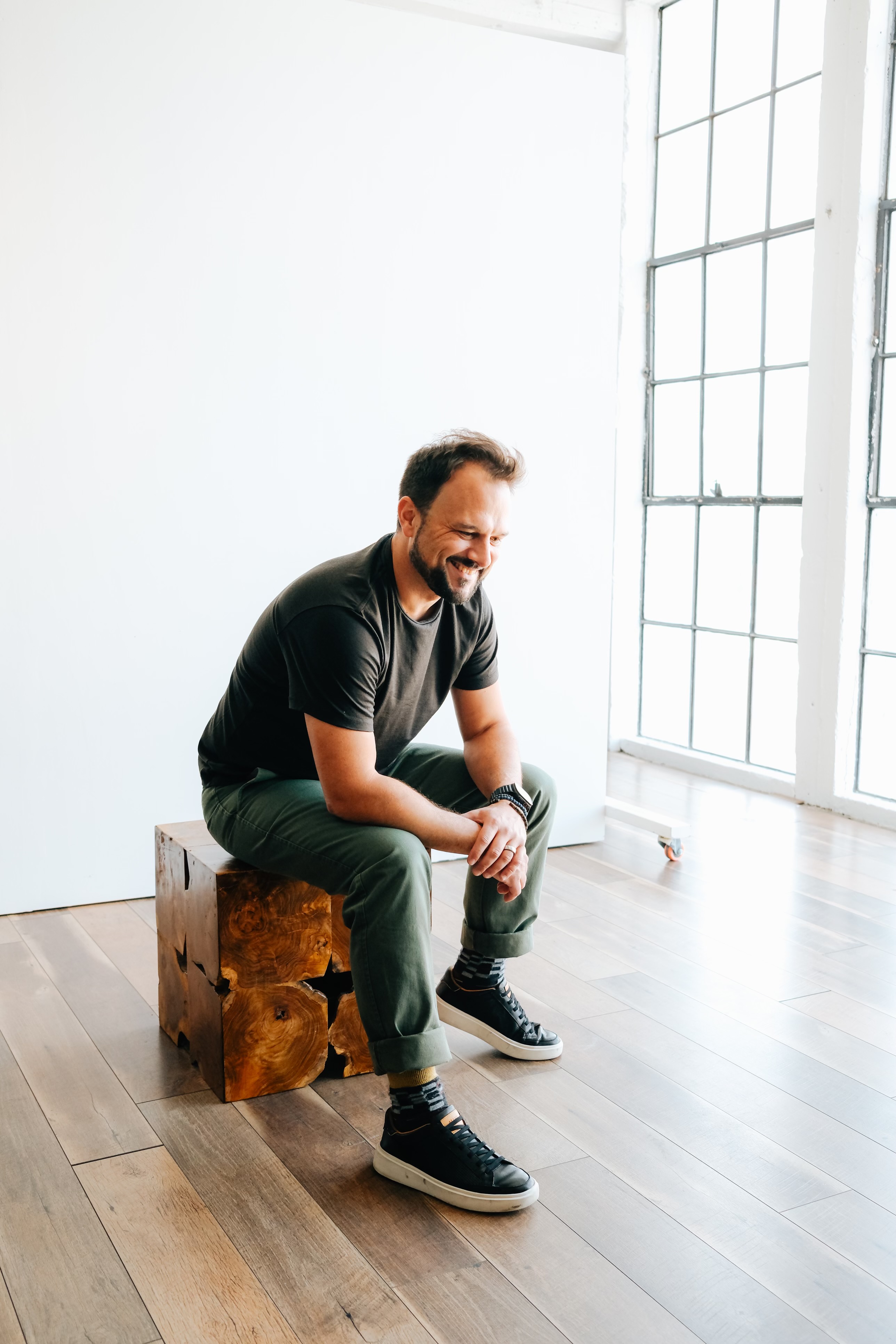 Chris Ryan, studio